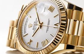 解锁劳力士表带紧绷难题，轻松修复指南！